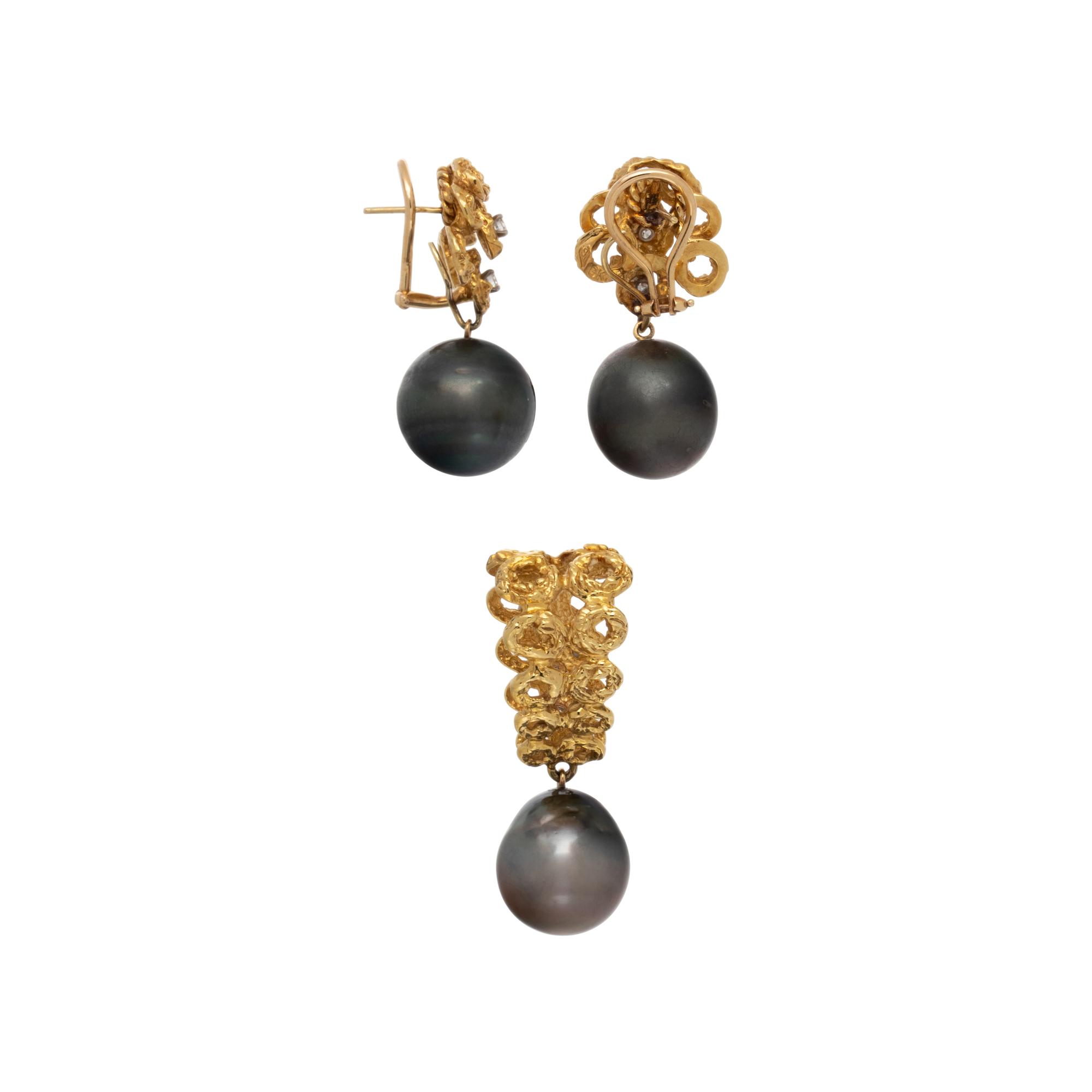 YELLOW GOLD, CULTURED BLACK PEARL, AND DIAMOND PENDANT AND EARRINGS