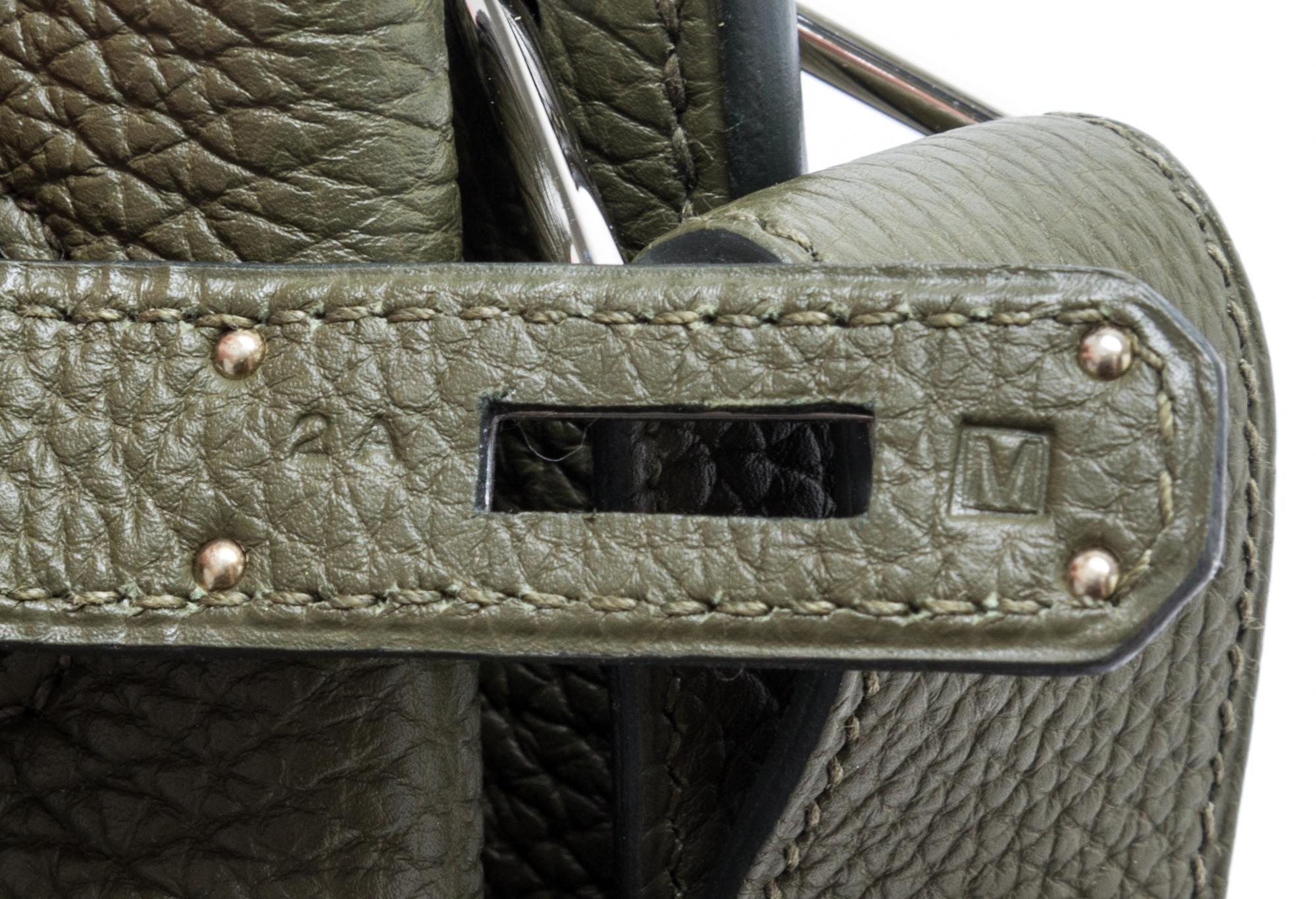 An Hermes Vert Veronese Togo 22cm So-Kelly Handbag, 9" x 11" x 4.5".