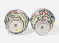 A pair of large Chinese "Immortals" vases, Republic period 百仙瓶一對 民國