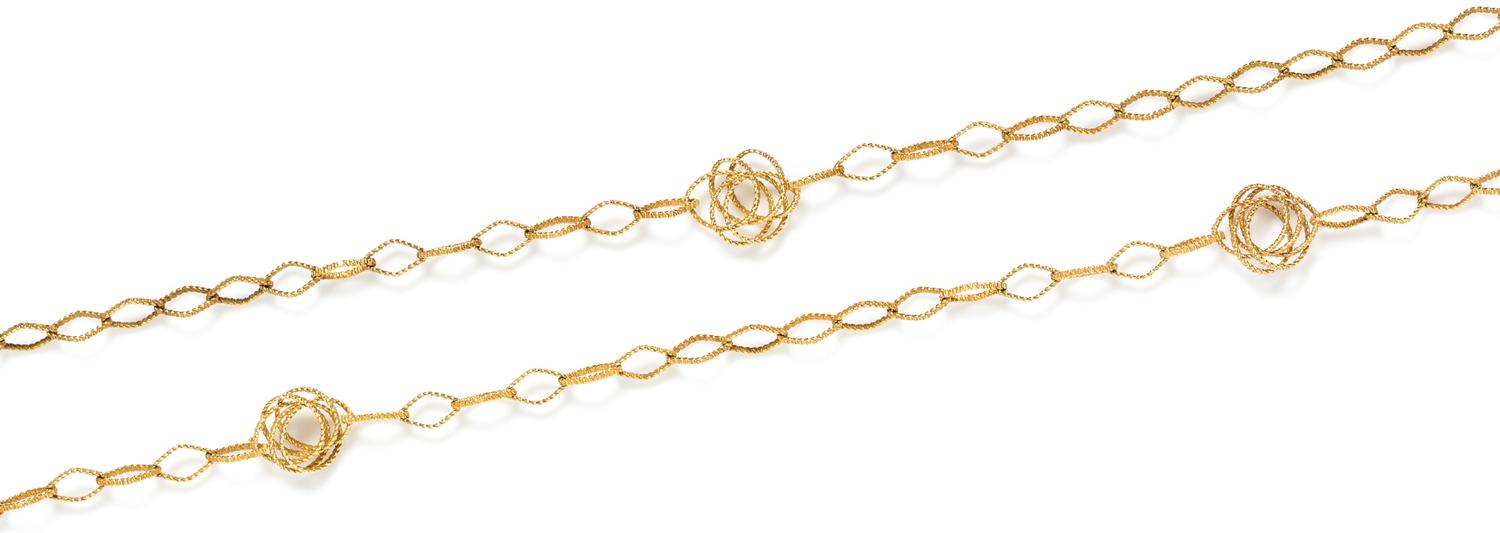 A Yellow Gold Longchain Necklace, Italian, 24.00 dwts.