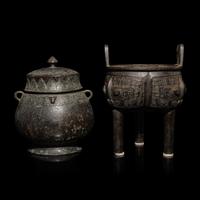 Two Chinese Archaistic Bronze Vessels, 19th Century — 清晚期 仿古銅器兩件