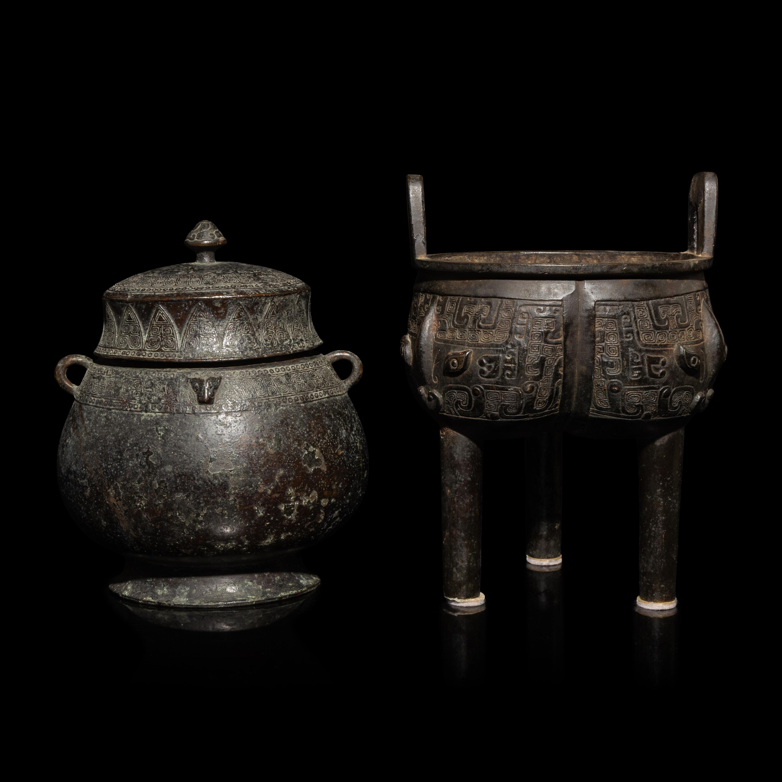 Two Chinese Archaistic Bronze Vessels, 19th Century — 清晚期 仿古銅器兩件