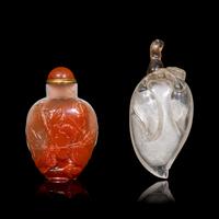 Two Chinese Hardstone Snuff Bottles 瑪瑙、水晶鼻烟壺各一