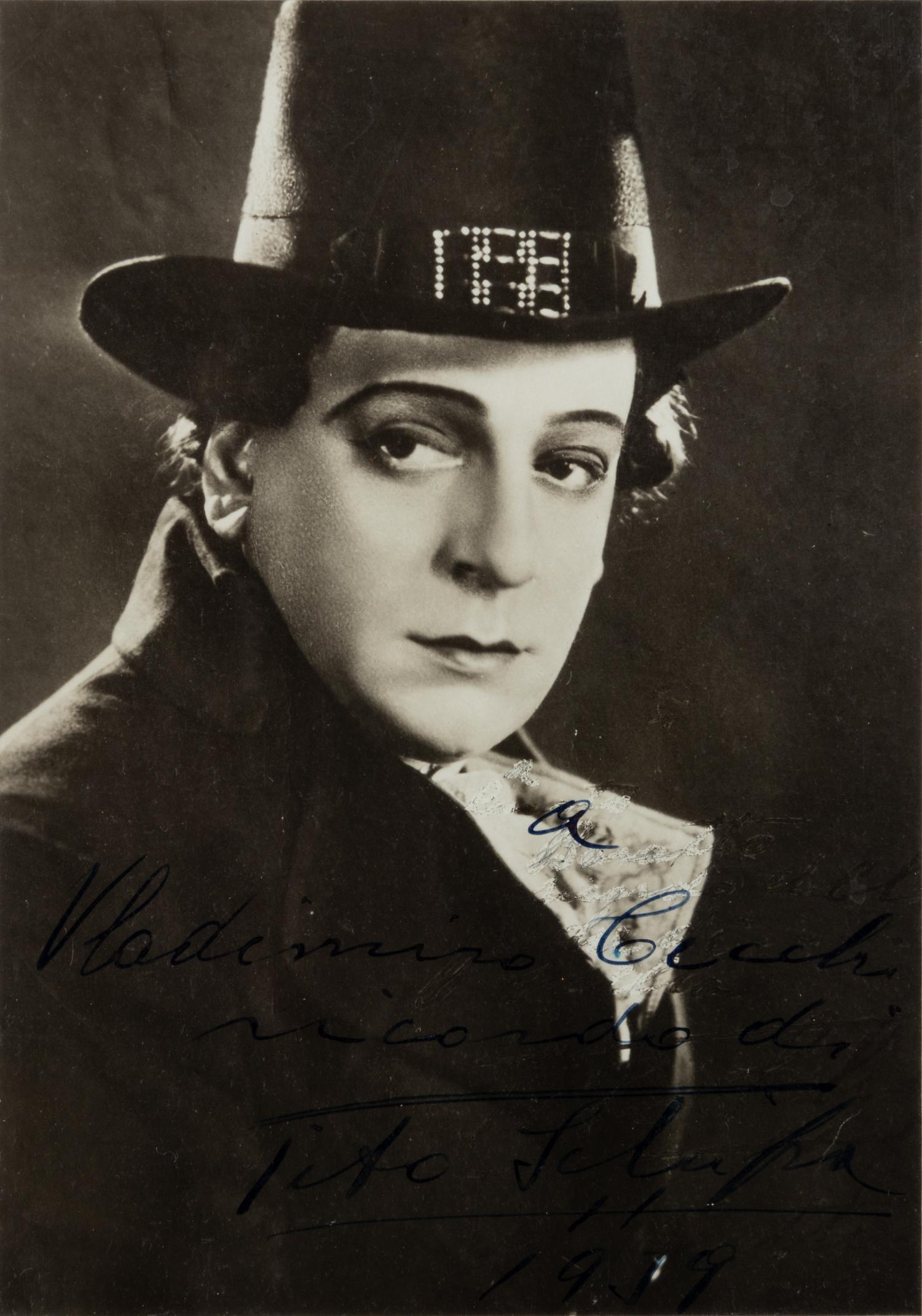 [20TH-CENTURY OPERA SINGERS]. A group of 5 signed photographs or photographic prints of opera singers from the 1910s, comprising images of: