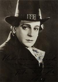 [20TH-CENTURY OPERA SINGERS]. A group of 5 signed photographs or photographic prints of opera singers from the 1910s, comprising images of: