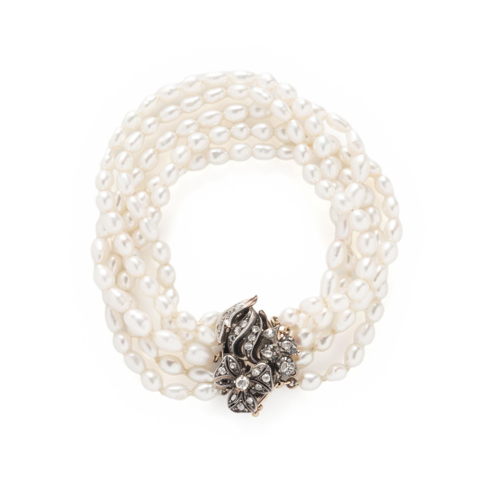MULTISTRAND CULTURED PEARL NECKLACE AND BRACELET