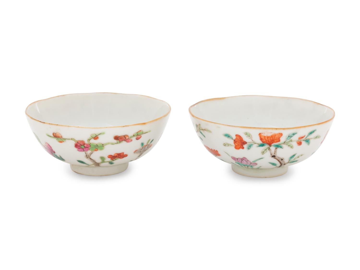 A Pair of Chinese Famille Rose Porcelain Bowls