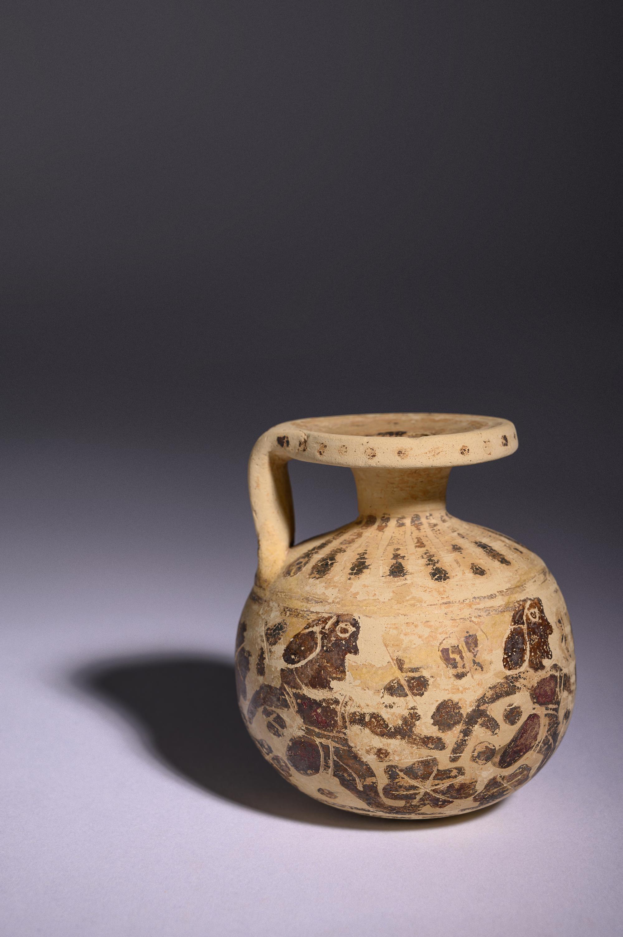 A Corinthian Black-Figured Aryballos