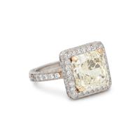 DIAMOND RING