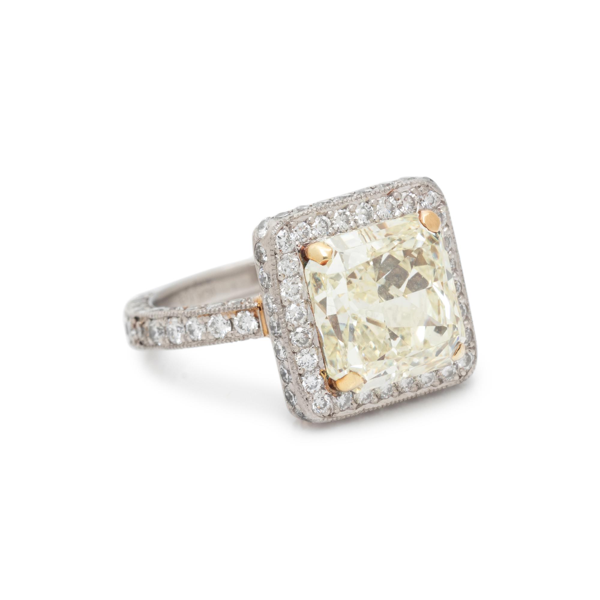 DIAMOND RING