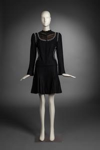 Alexander McQueen Ensemble, 2004