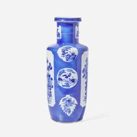 A Chinese blue and white rouleau vase 青花棒槌瓶 Late 19th/early 20th century ???????????