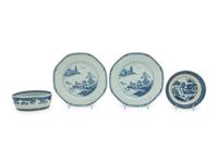 A Group of Four Chinese Export Blue and White Porcelain Articles