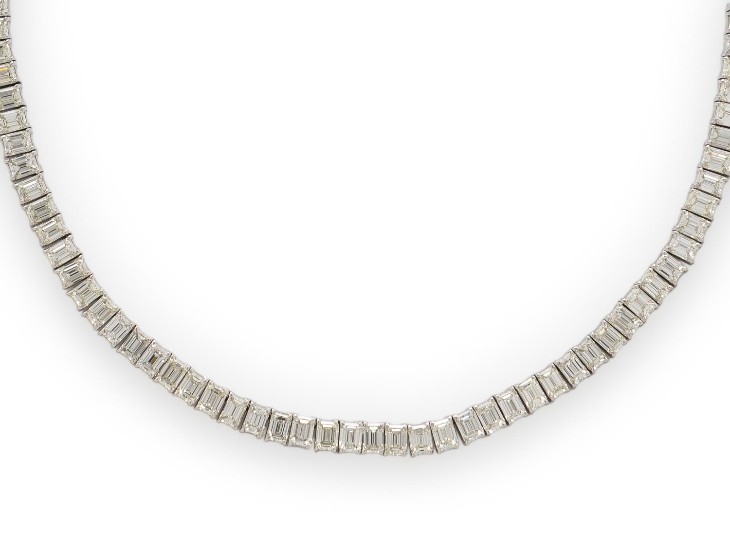 DIAMOND AND WHITE GOLD LINE NECKLACE