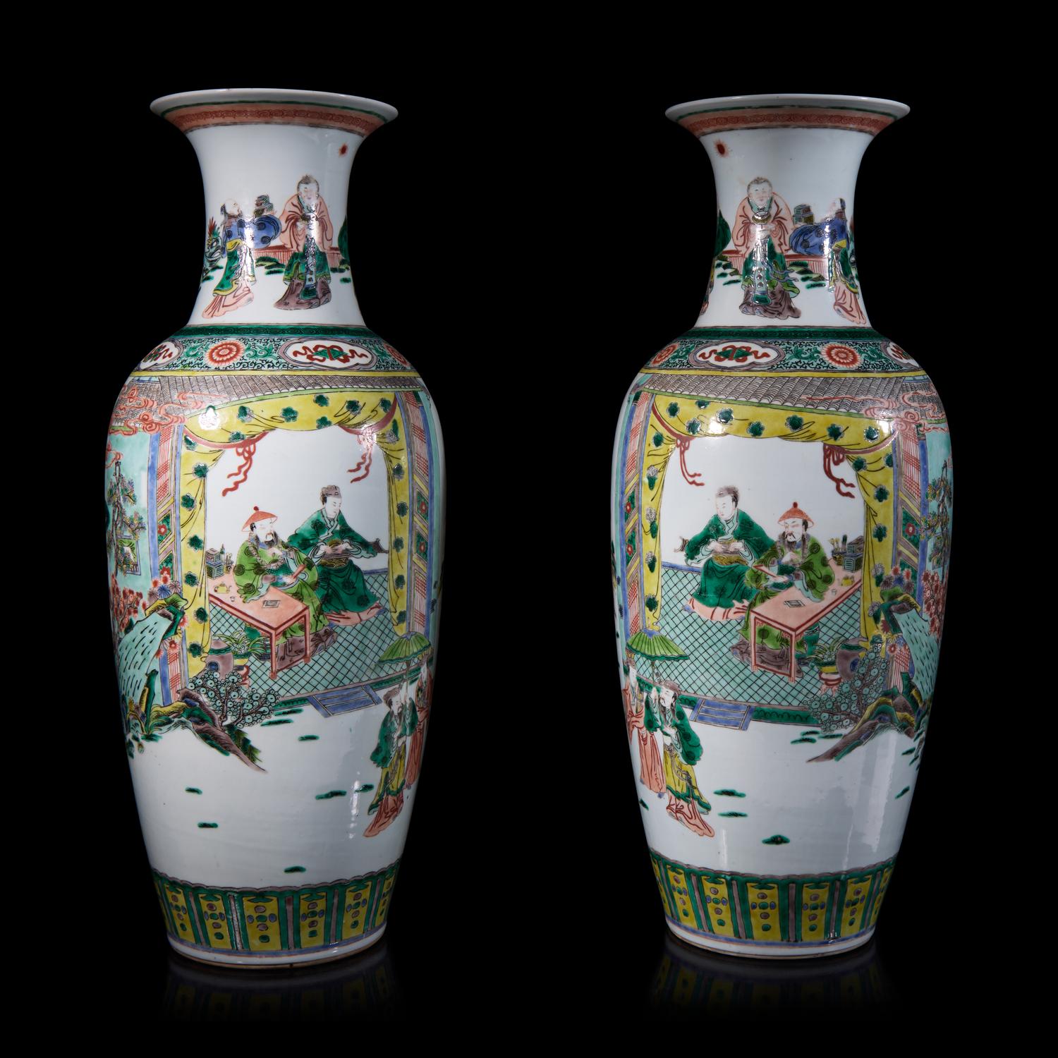 A Large Pair of Chinese Famille Verte Porcelain Vases 五彩人物圖大瓶一對