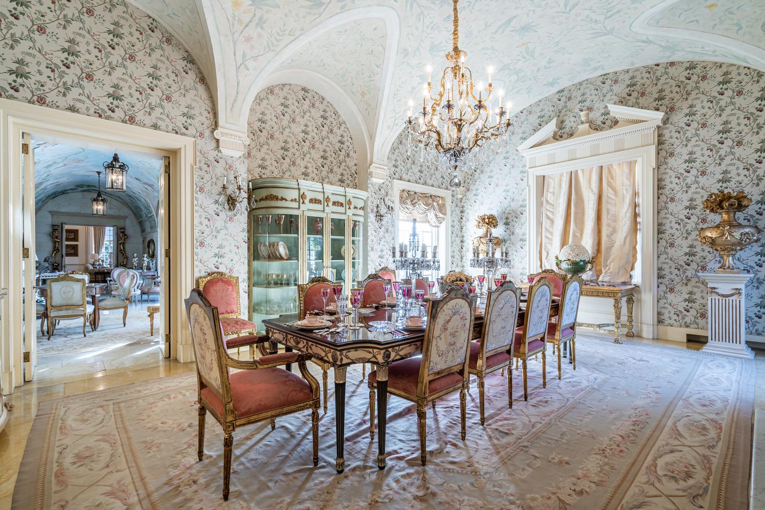 An Aubusson Style Wool Carpet