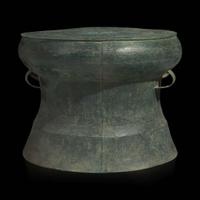 A rare and unusually large Vietnamese bronze drum, Heger type I style 越南青銅大鼓 Dong Son Culture, circa 500 to 300 B.C. ???? ???500????300?