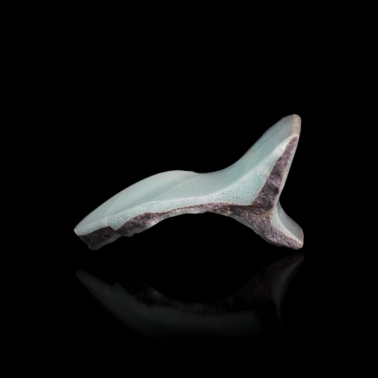 Two Rare Guanyao Celadon Fragments, Southern Song Dynasty 南宋 官窯粉青釉瓷片兩件