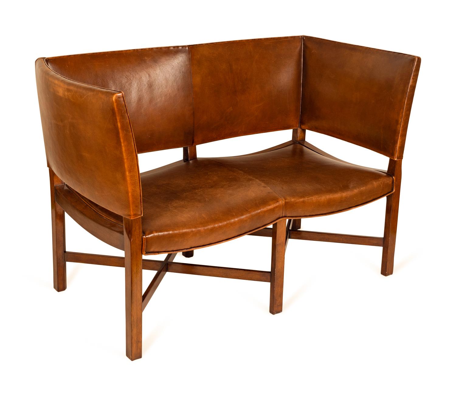 An Unusual George III Style Leather-Upholstered Settee — 20TH CENTURY