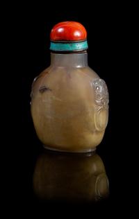 A Large Agate Snuff Bottle Height 3 7/8 inches.