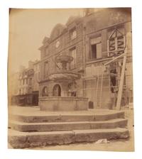 A pair of photographs depicting fountains ( Nantes - fontaine et Mairie, 1907; Provins ([vielle] fontaine [gothique]) , 1923)