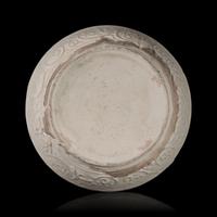 A Chinese Molded Dehua Porcelain Box and Cover, Song/Yuan Dynasty — 宋/元 德化白瓷卷草紋圓蓋盒