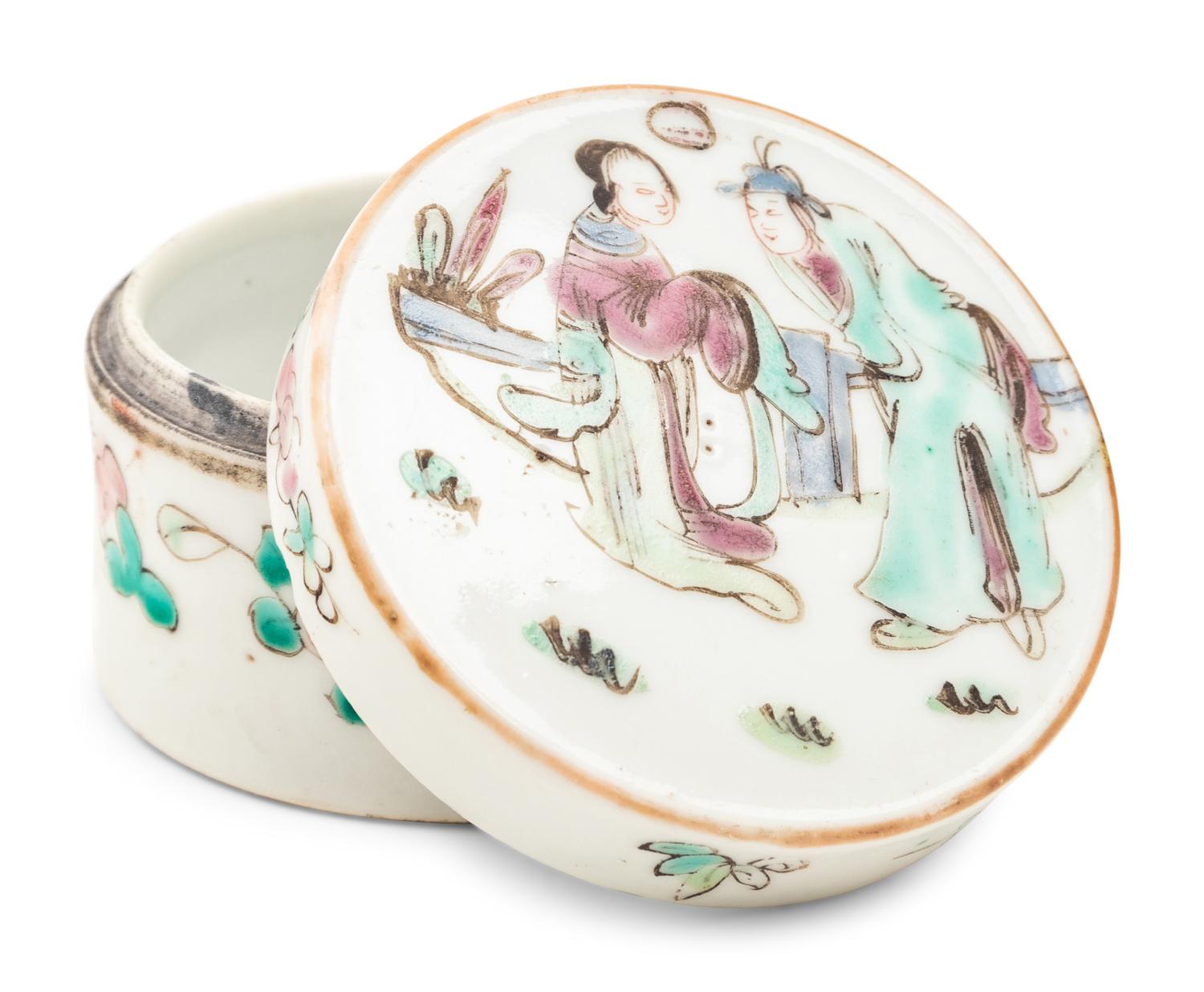10 Chinese Famille Rose Porcelain Articles