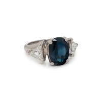 SAPPHIRE AND DIAMOND RING