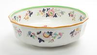 A Collection of English Pottery Articles Width of basin 15 1/2 inches. — 19TH/20TH CENTURY