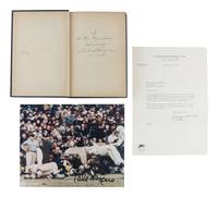 [CHICAGO BEARS]. HALAS, George. Letter signed. Chicago, 1965. [ With :] SAYERS, Gale. Photograph signed. [ Also with :] Red GRANGE signed book.