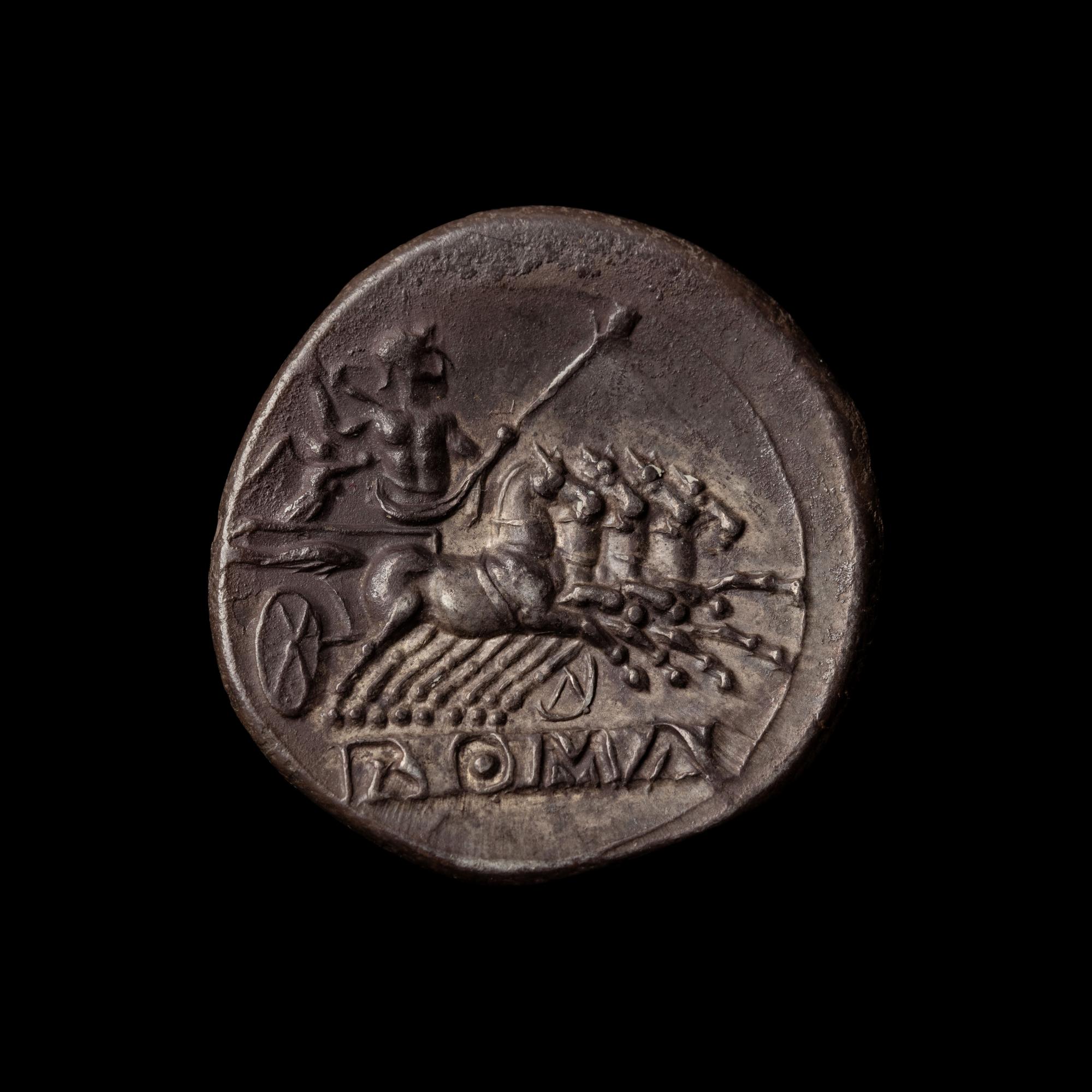 [ANCIENTS] ROMAN REPUBLIC. Anonymous (c. 225-212 BC). Ar Quadrigatus. (6.8 g, 21mm).