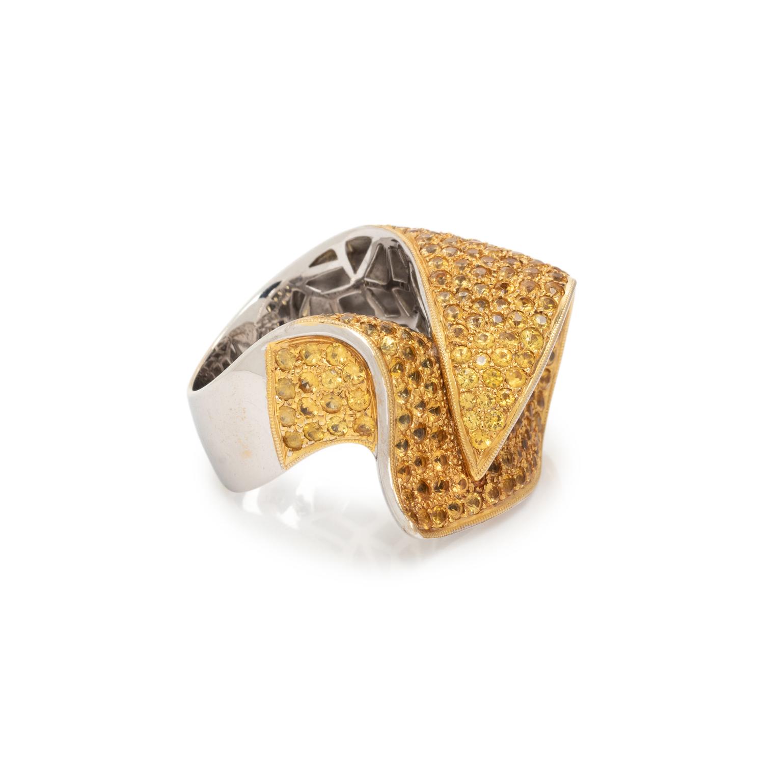 BICOLOR GOLD AND YELLOW SAPPHIRE RING