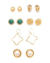 A Collection of Yellow Gold Earrings, 19.10 dwts.