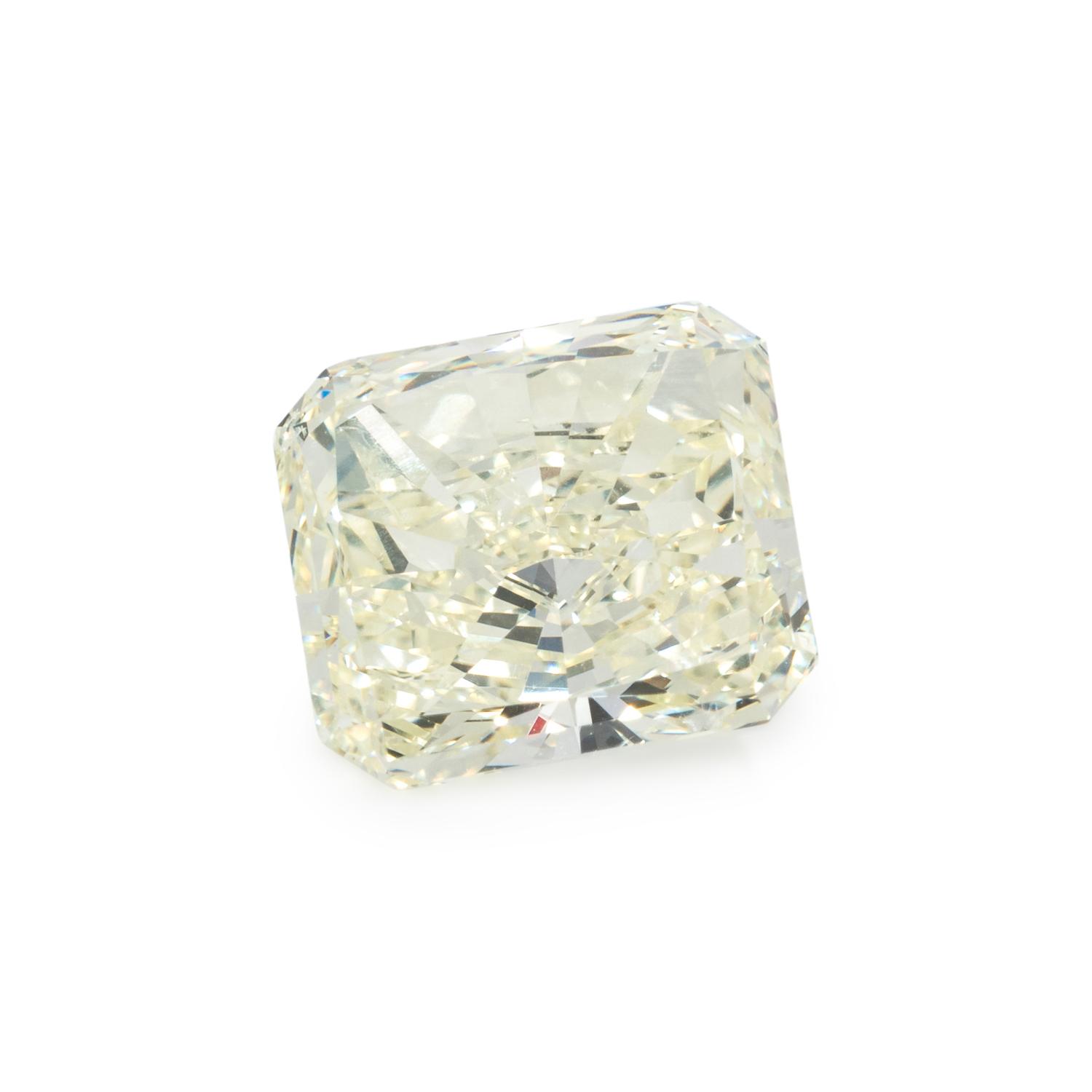 3.00 CARAT RADIANT CUT DIAMOND