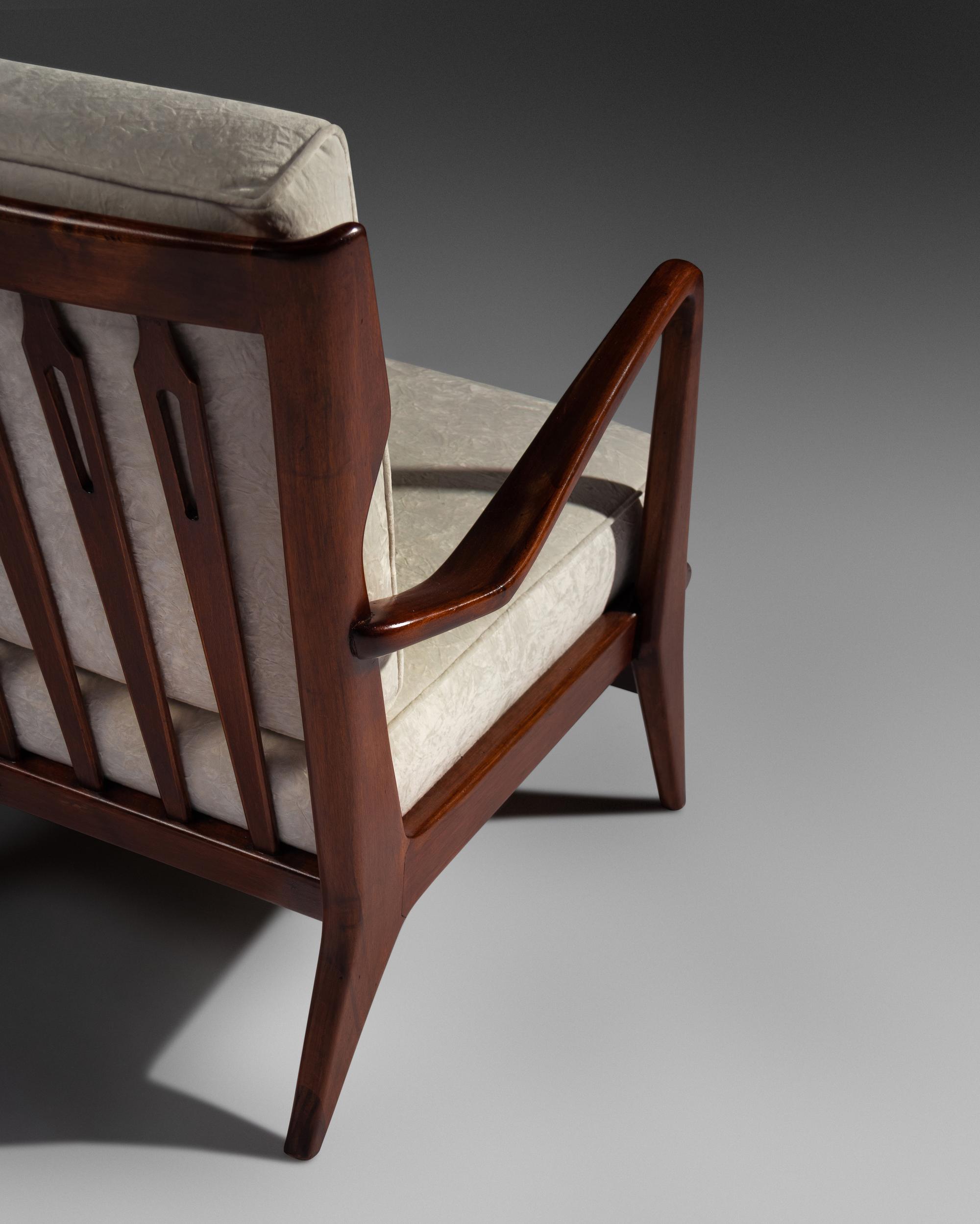 Pair of Lounge Chairs, model 516, Cassina, Italy