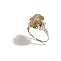 CAT'S EYE CHRYSOBERYL AND DIAMOND RING