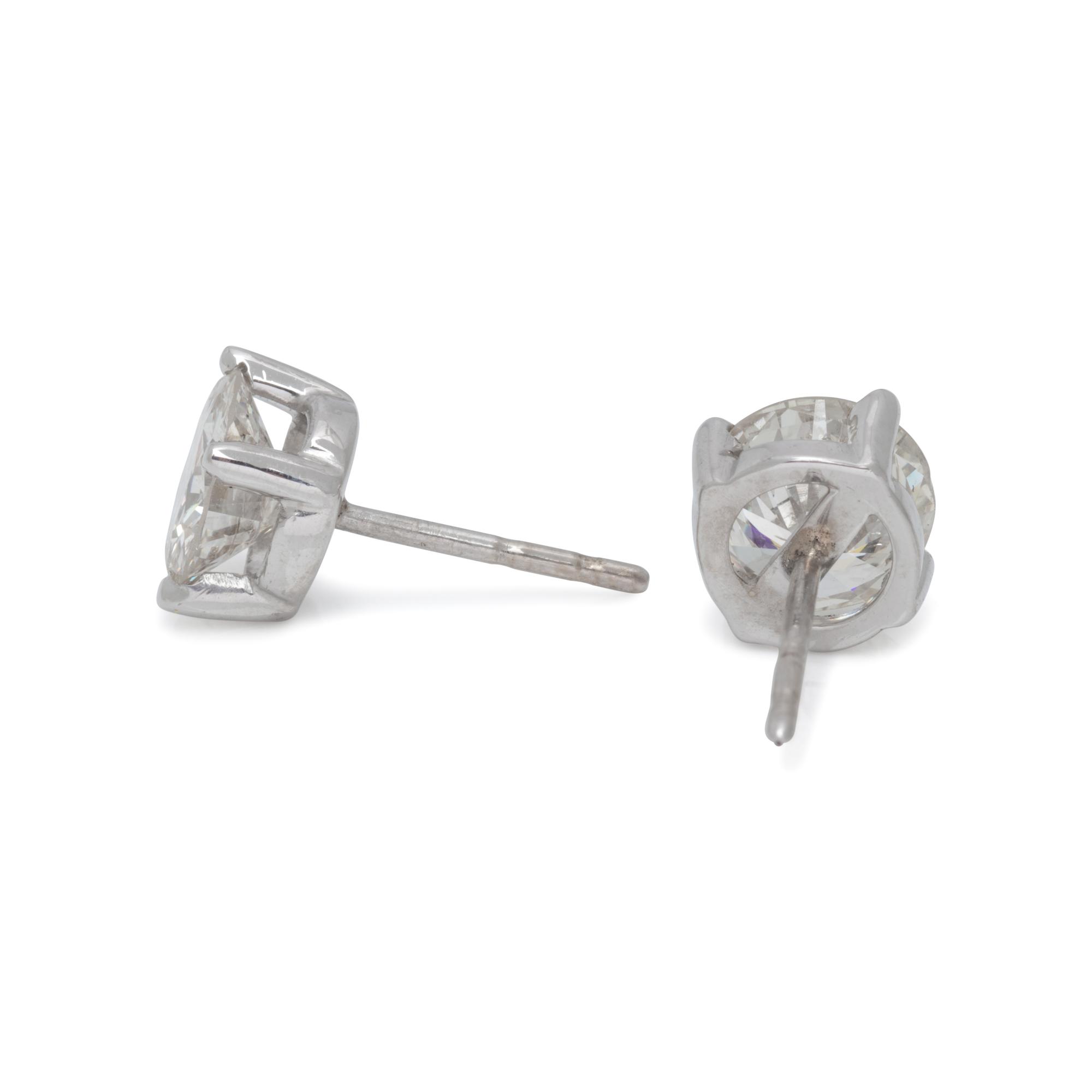 DIAMOND STUD EARRINGS