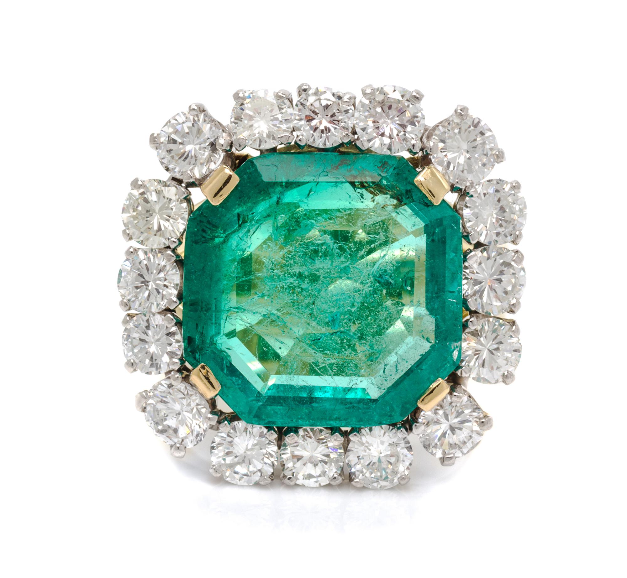 A Platinum, Colombian Emerald and Diamond Ring, 16.50 dwts.