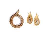 MCTEIGUE, YELLOW GOLD AND DIAMOND BROOCH AND EARRINGS