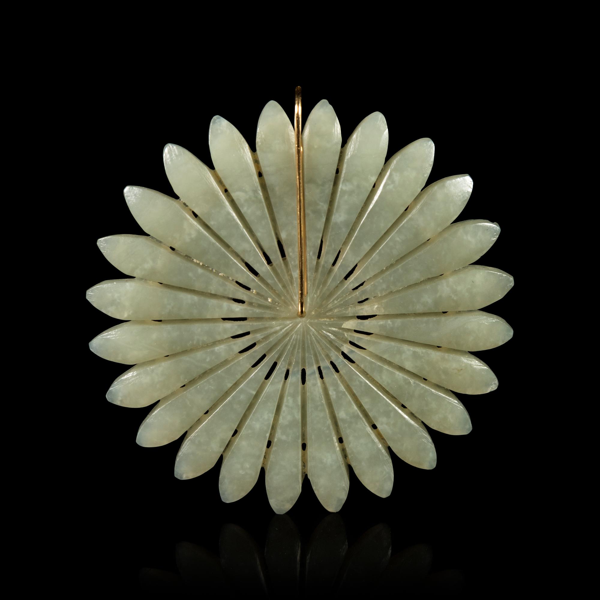 A Celadon Jade Gold Mounted Pendant