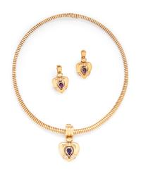 YELLOW GOLD, AMETHYST AND DIAMOND SET