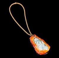 A Chinese 14K Yellow Gold and Jadeite Necklace
