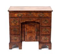 A Queen Anne Burl Walnut Kneehole Desk Height 31 x width 33 x depth 18 inches. — 18TH CENTURY