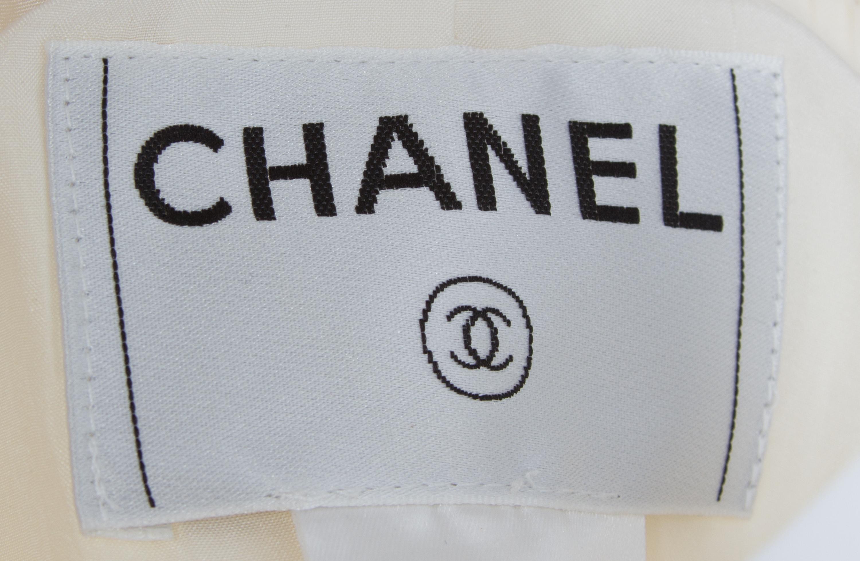 A Chanel Cream Ribbed Pant Suit, Spring 2001 Jacket size label: 42; Pant size label 40