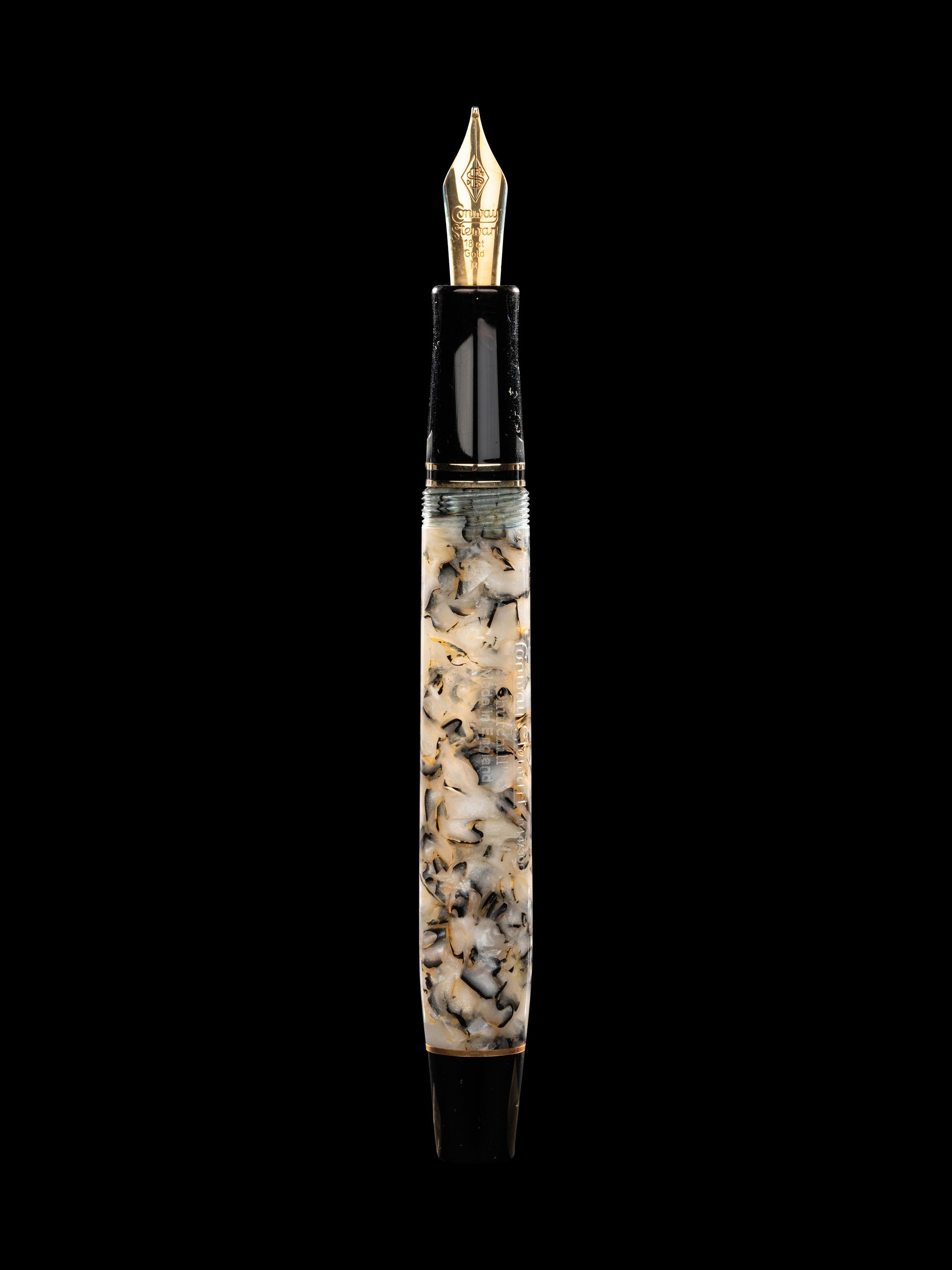 Conway Stewart: Churchill-White Tiger Limited Edition Fountain Pen and Ink Set