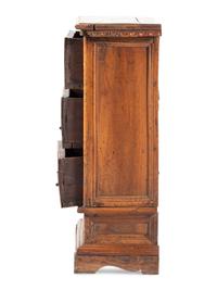 An Italian Diminutive Walnut Chest of Drawers