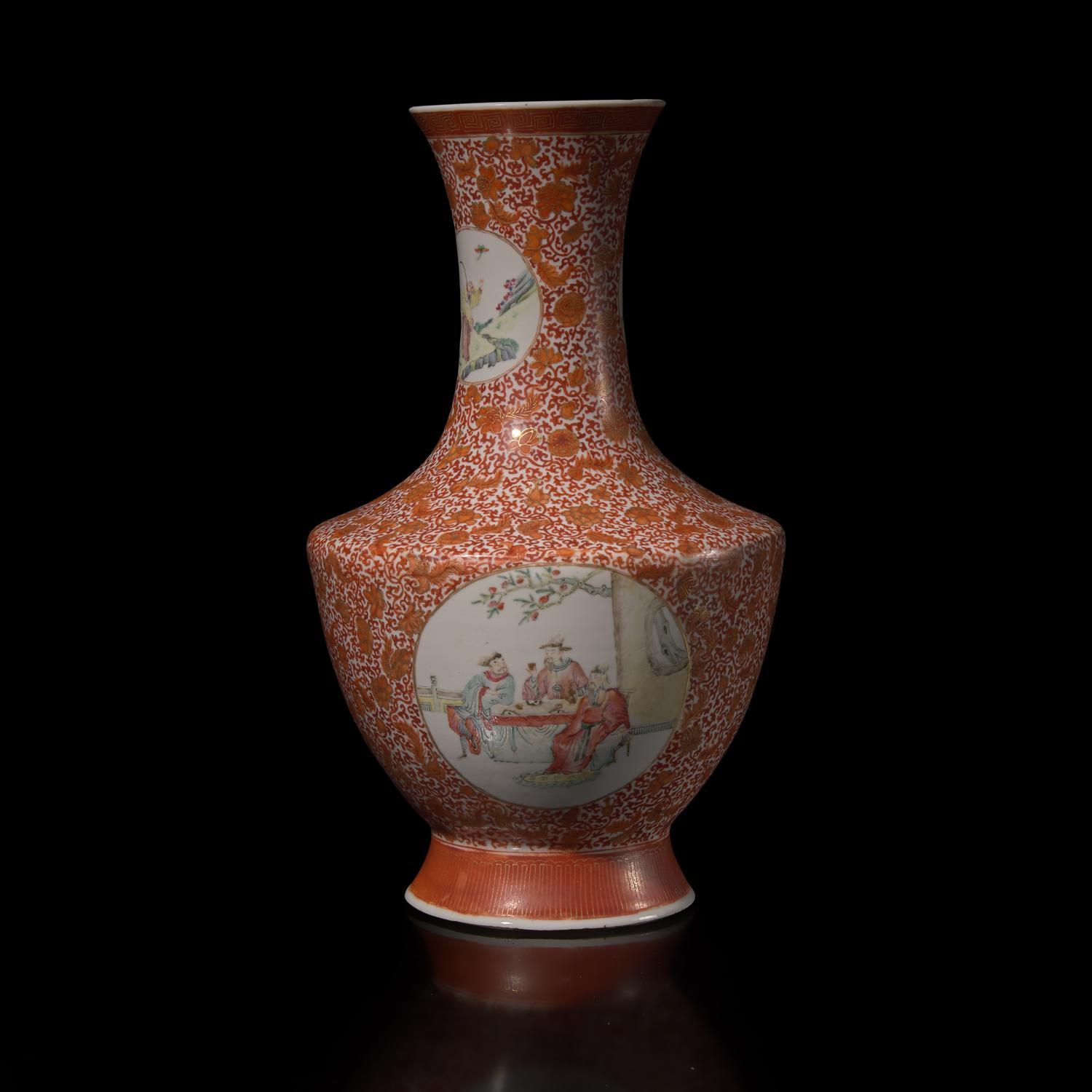 A Chinese Gilt and Iron Red Famille Rose Vase, 20th Century — 近代 礬紅彩描金西番蓮紋開光人物故事圖賞瓶