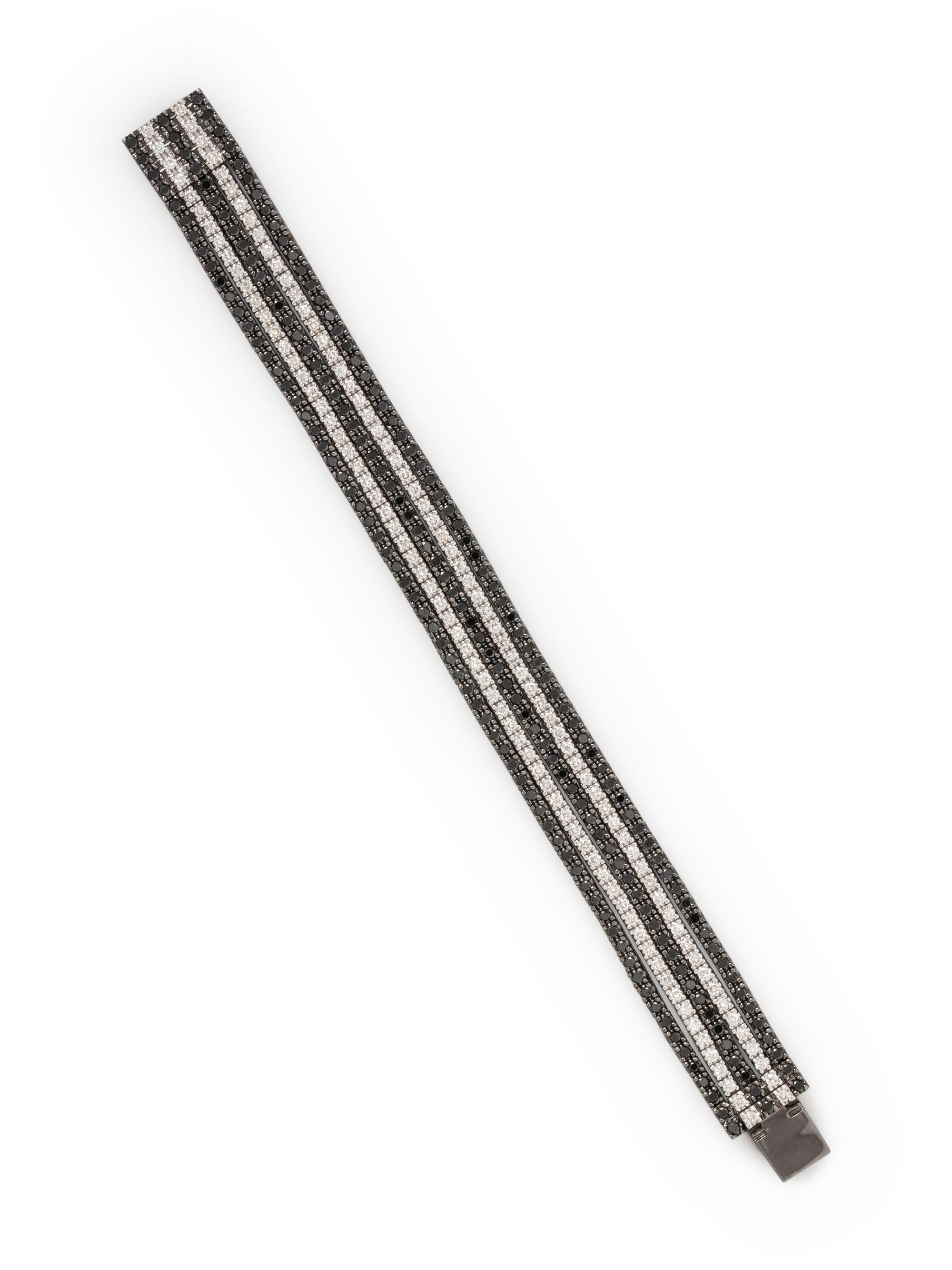 DIAMOND AND BLACK DIAMOND BRACELET