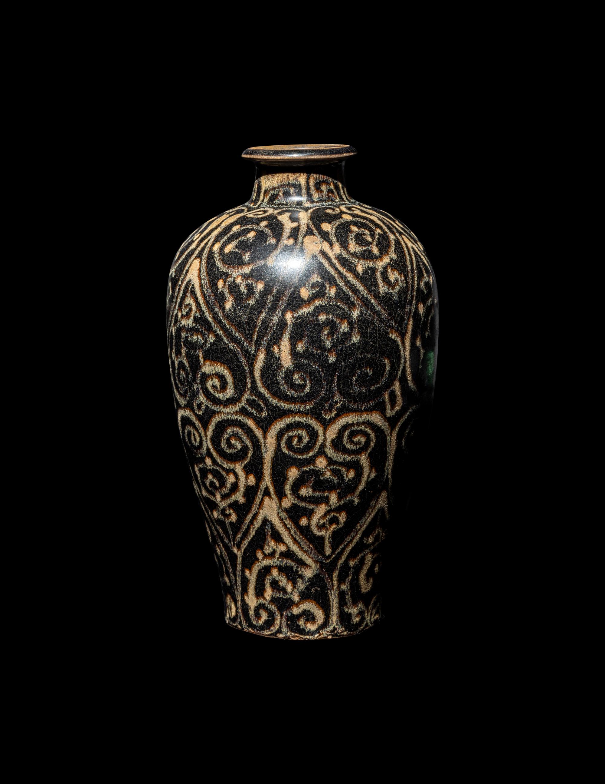 A Chinese Jizhou Ware 'Tortoiseshell Splash' Meiping Vase