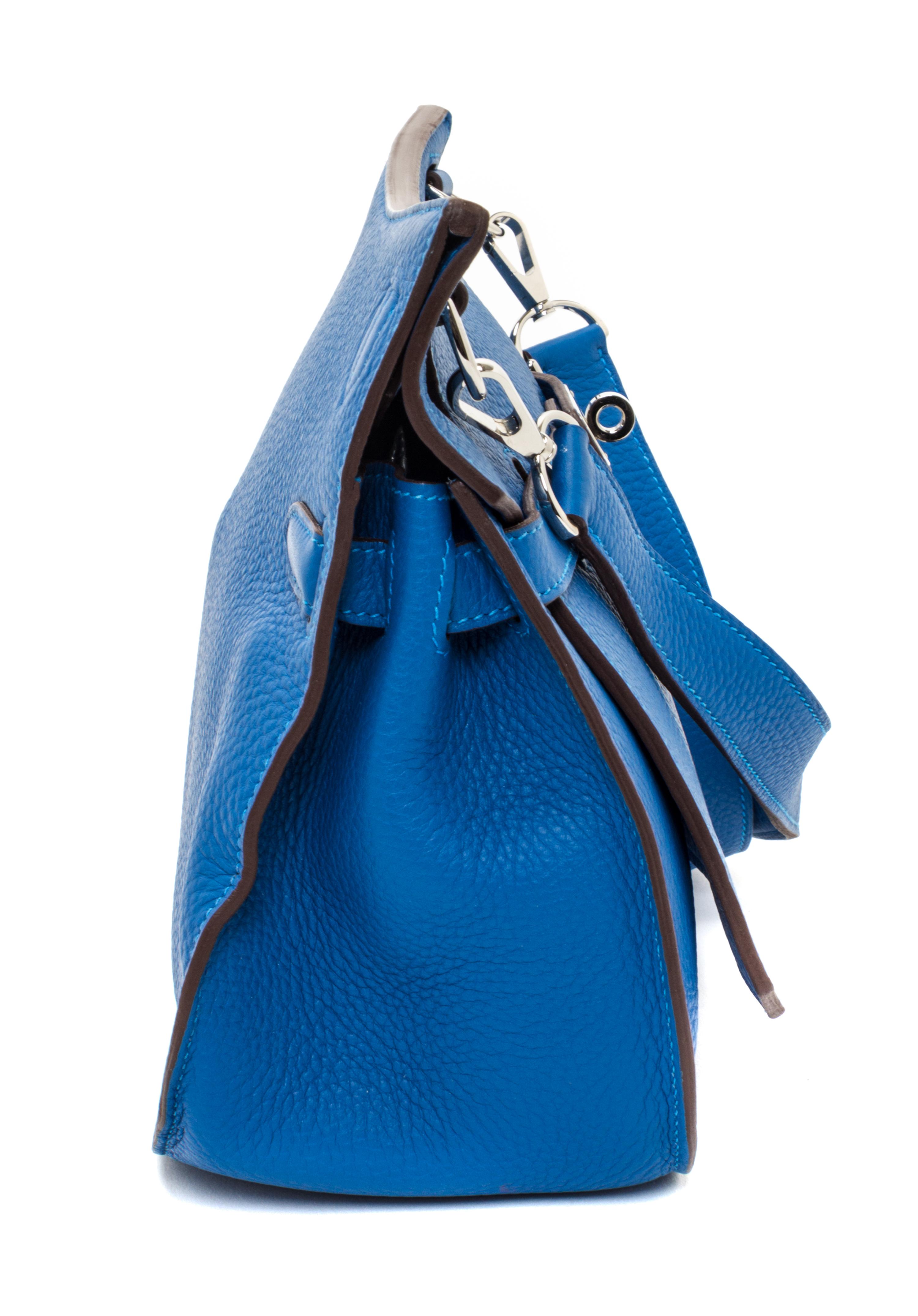 An Hermes Mykonos Taurillon Clemence 28cm Jypsiere Handbag, 11" x 8.5" x 5".